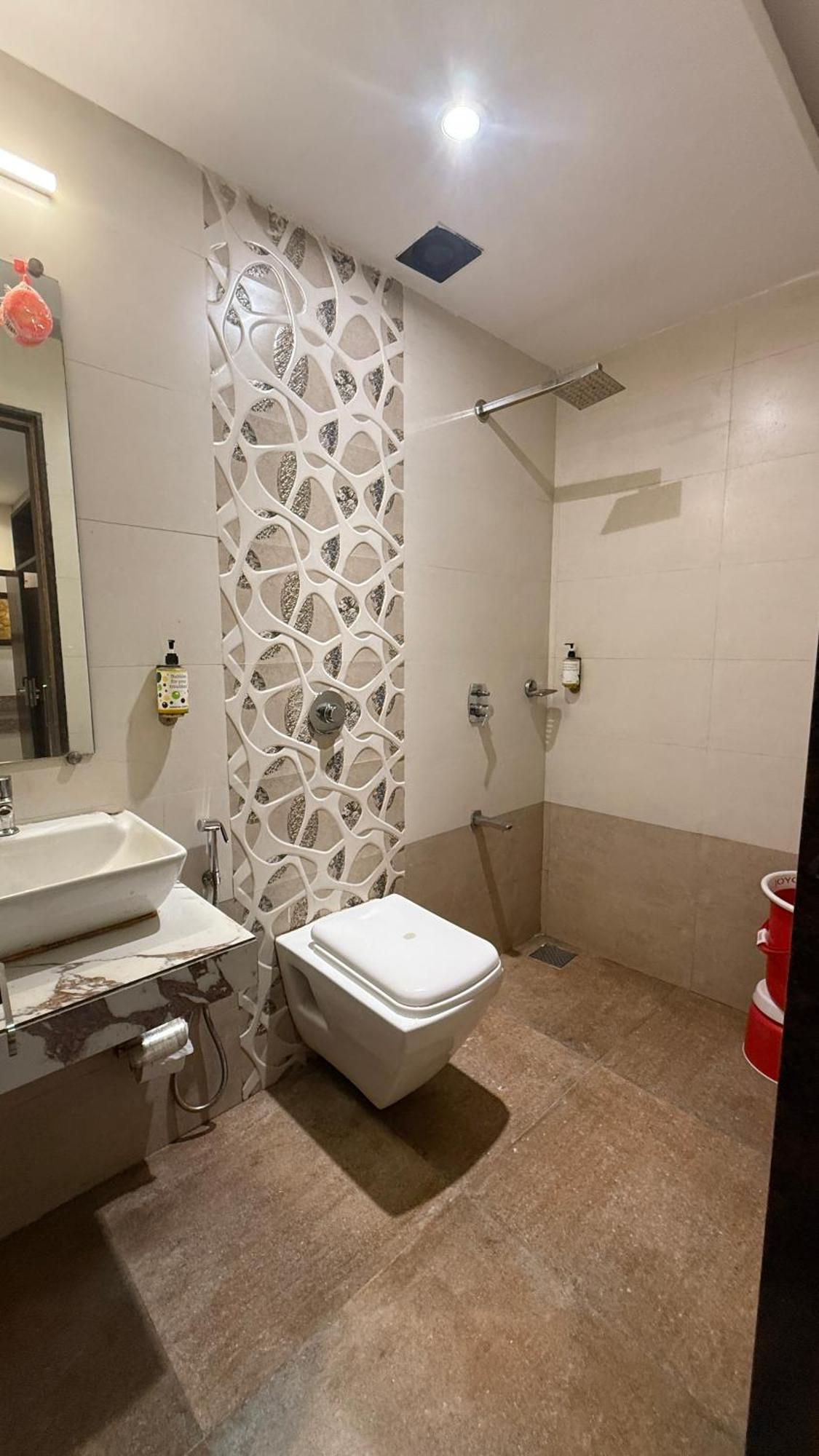 M E R I T O N Hotel T-2 Mumbai Luaran gambar